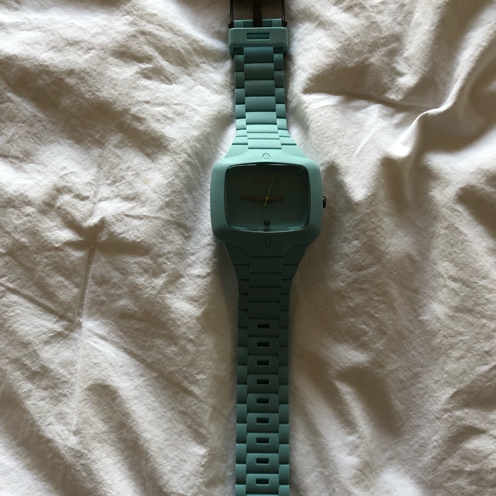 Nixon rubber player
